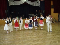 DETSKÝ FOLKLÓRNY SÚBOR PIĽSKO Z OR. VESELÉHO 